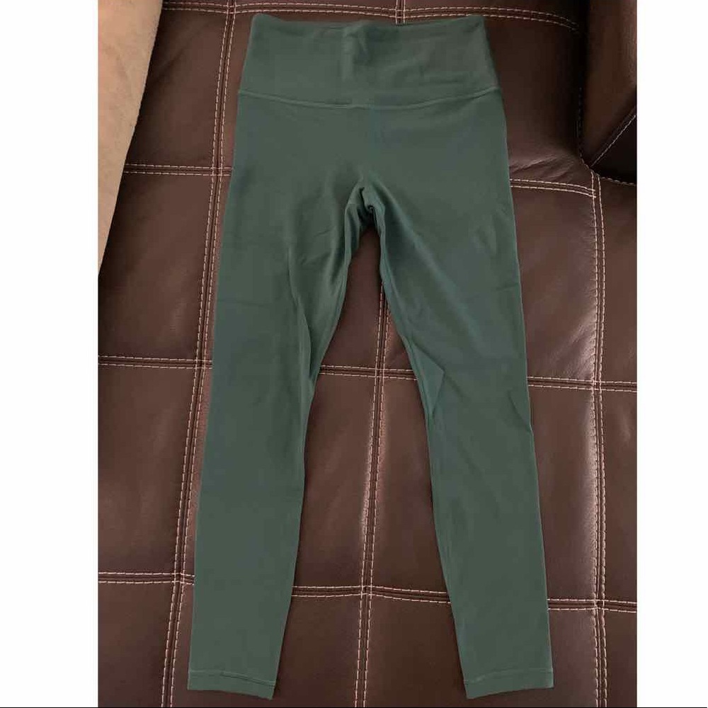 Athleta Elation 7/8 Tights in Dragonfly Green